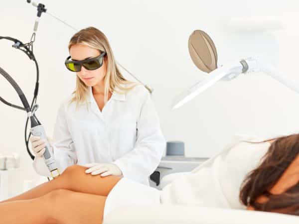 alessandrite laser in un centro specializzato