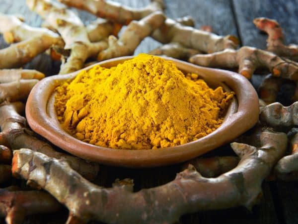 epilazione definitiva naturale con curcuma